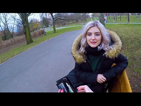❤️ Кончаҳои гарми бегонаро барои пул фурӯ мебарад - минет дар парк аз ҷониби Ева Элфи ❤️ Синси босифат дар мо ﹏